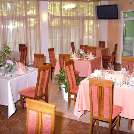 Family Hotel Gabrowo Exterior foto