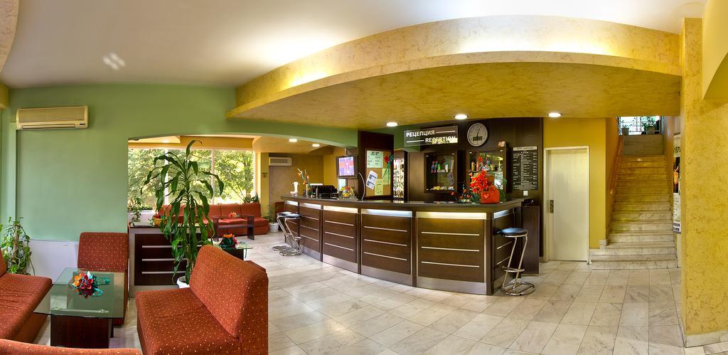 Family Hotel Gabrowo Exterior foto